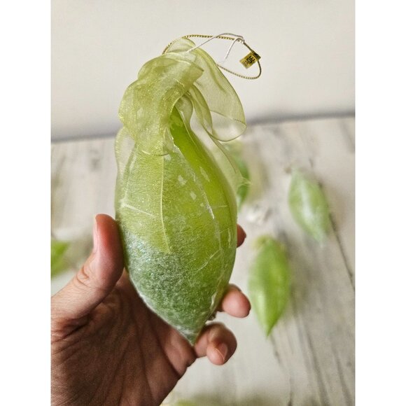 Green glass teardrop ornament set living quarters vintage Xmas tree - Picture 3 of 7